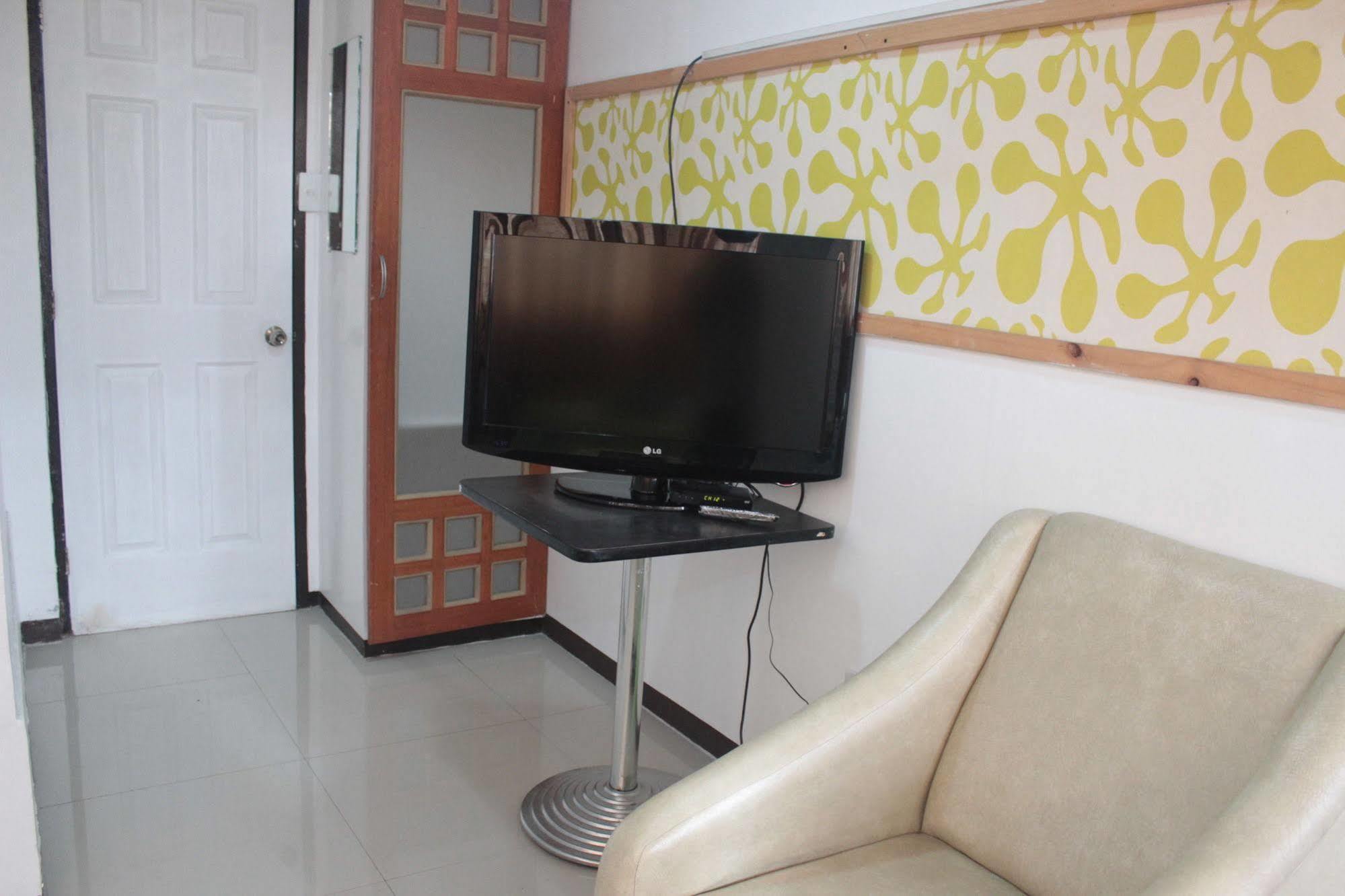 Yuj Inn - Quezon City Exteriör bild