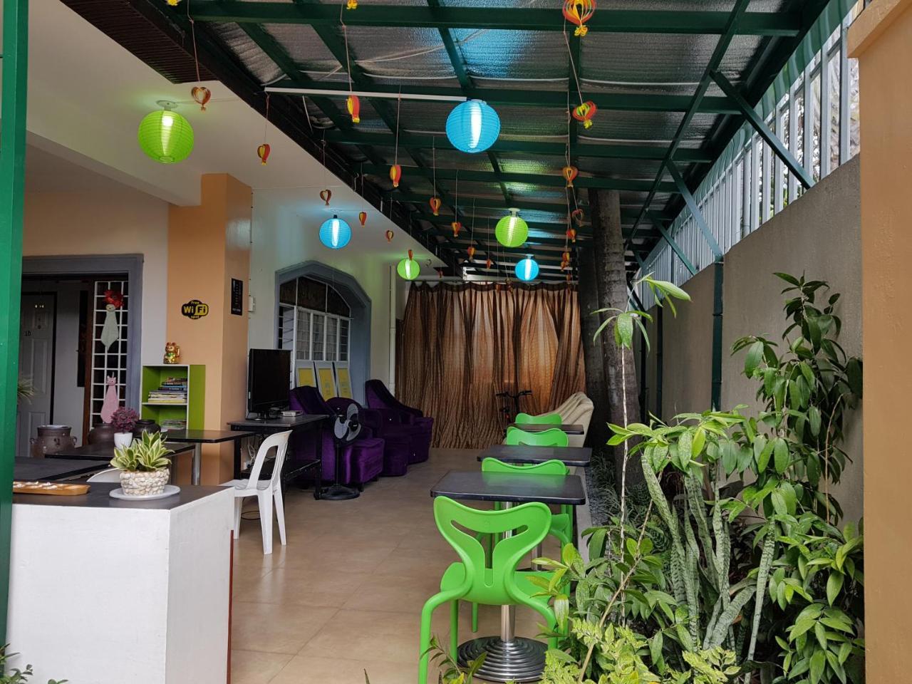 Yuj Inn - Quezon City Exteriör bild