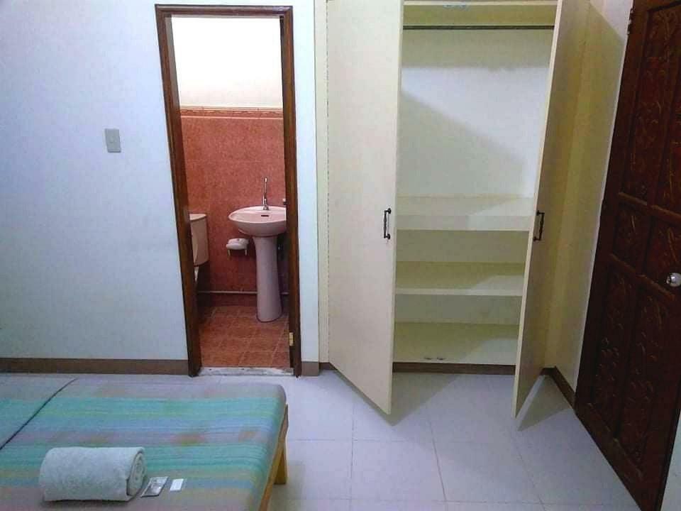 Yuj Inn - Quezon City Exteriör bild
